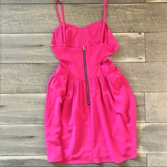 Forever 21 Barbiecore Side Cutout Strap Dress. - Picture 7 of 9